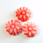 Plastic No-Hole Flower - 2 Layer 19MM RED WASH