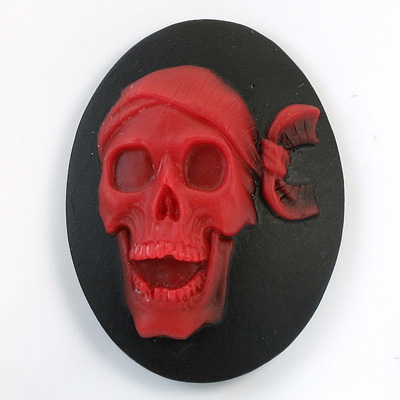 Plastic Cameo - Skull, Laughing Pirate Oval 40x30MM RED ON BLACK