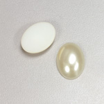 Plastic Medium Dome Pearl Cabochon - Oval 20x15MM CREME