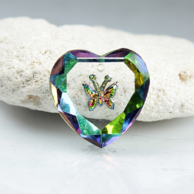 Glass Engraved Pendant with Intaglio Back - Butterfly Heart 17x17MM CRYSTAL VITRAIL MEDIUM