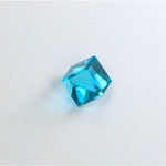 Cut Crystal Foiled Angled Cube 08MM AQUA