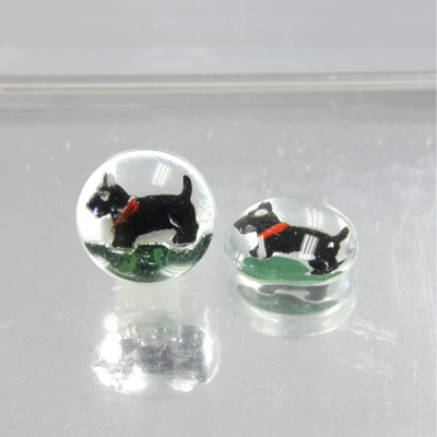 Glass Crystal Painting with Carved Intaglio Scotty - Round 13MM NATURAL on CRYSTAL