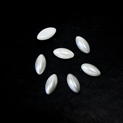 Glass Medium Dome Cabochon Pearl Spray Finish - Navette 08x4MM SNOW WHITE
