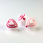 Plastic Casino Style Bead - Hearts 12MM FUCHSIA on WHITE