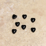 Glass Medium Dome Cabochon - Heart 05x4.5MM JET
