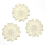 Plastic No-Hole Flower - Daisy 19MM MATTE CRYSTAL