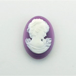 Plastic Cameo - Woman with Drop Earring Oval 25x18MM WHITE ON PURPLE