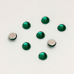 Plastic Flat Back Foiled Cabochon - Round 05MM EMERALD