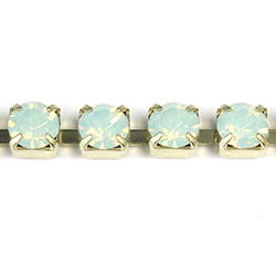 Preciosa MAXIMA Crystal Rhinestone Cup Chain - SS19 CHRYSOLITE OPAL-RAW