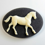 Plastic Cameo - Horse Oval 40x30MM IVORY ON BLACK