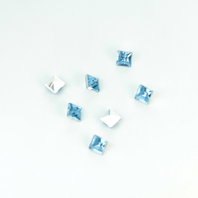 Plastic Point Back Foiled Stone - Square 04x4MM LT SAPPHIRE