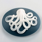 Plastic Cameo - Octopus Oval 40x30MM WHITE ON ROYAL BLUE