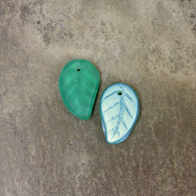 Czech Pressed Glass Engraved Pendant - Leaf 14x9MM MATTE EMERALD AB