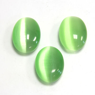 Fiber-Optic Cabochon - Oval 18x13MM CAT'S EYE LT GREEN