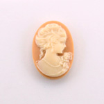 Plastic Cameo - Woman with Necklace (R) Oval 25x18MM CREAM ON TAN