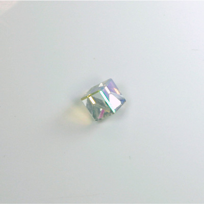 Cut Crystal Foiled Angled Cube 04MM CRYSTAL AB