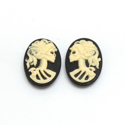 Plastic Cameo - Skeleton, Lolita Oval 18x13MM IVORY ON BLACK