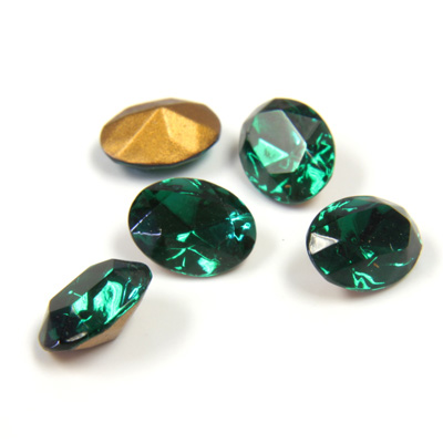 Swarovski Crystal Foiled Point Back Tin Table Cut (TTC) Fancy Stone - Oval 08x6MM EMERALD