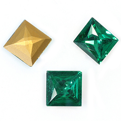 Preciosa Crystal Point Back Fancy Stone - Square 12MM EMERALD
