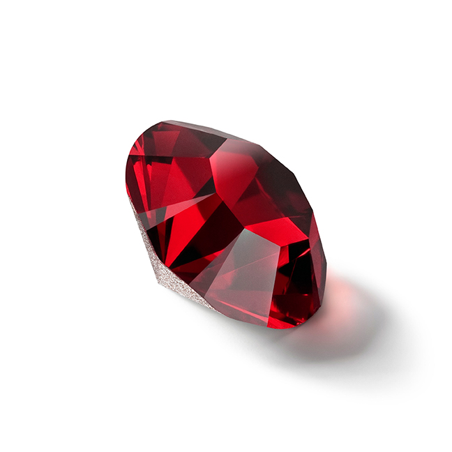 Preciosa Chaton MAXIMA Vivid Siam Cadmium Free Color