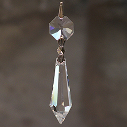 Asfour Crystal Link Drop - Crystal Prism 1 1/2 Inch (401 style) w/ 14mm Top Octagon pinned w/ 13mm Chrome plated Bow Tie Clip and a top Hanger