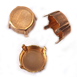 Brass Prong Setting - Closed Back - Round ss55 (13mm) - RAW BRASS