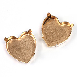 Brass Prong Setting - Closed Back - Heart - 28mm - RAW BRASS