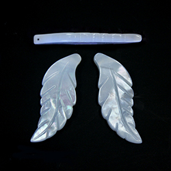 Shell Pendant, Leaf Shape, Carved 25x10MM WHITE MOP - Sold in pairs of Left and Right facing