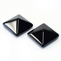 Gemstone Cabochon - Square Pyramid Top 17x17MM BLACK ONYX