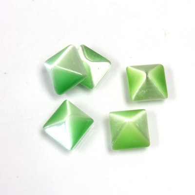 Fiber-Optic Cabochon - Pyramid Top 08x8MM CAT'S EYE LT GREEN