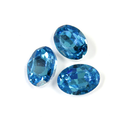 Cut Crystal Point Back Fancy Stone Foiled - Oval 14x10MM AQUA