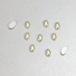 Plastic Medium Dome Pearl Cabochon - Oval 06x4MM CREME