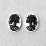 Plastic Cameo - Skeleton, Lolita Oval 18x13MM BLACK ON WHITE