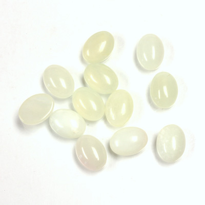 Gemstone Cabochon - Oval 08x6MM JADE LT GREEN