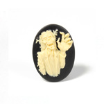 Plastic Cameo - Zombie 3D Oval 25x18MM IVORY ON BLACK