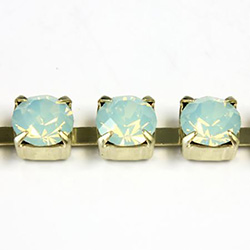 Preciosa MAXIMA Crystal Rhinestone Cup Chain - SS29 CHRYSOLITE OPAL-RAW