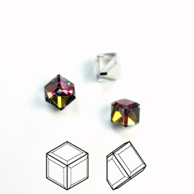 Cut Crystal Flat Back Foiled 3/4 Angled Cube 04MM VITRAIL MEDIUM