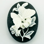 Plastic Cameo - Butterfly Oval 40x30MM WHITE ON BLACK