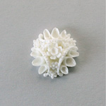 Plastic Carved Flower - Cluster Round 18MM WHITE