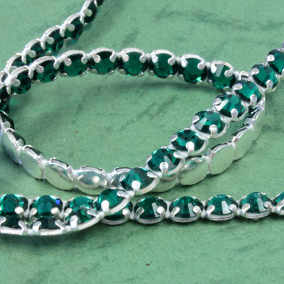 Preciosa Rhinestone Banding with VIVA12&reg; Chaton Rose 1 Row Round 20SS EMERALD-SILVER-WHITE